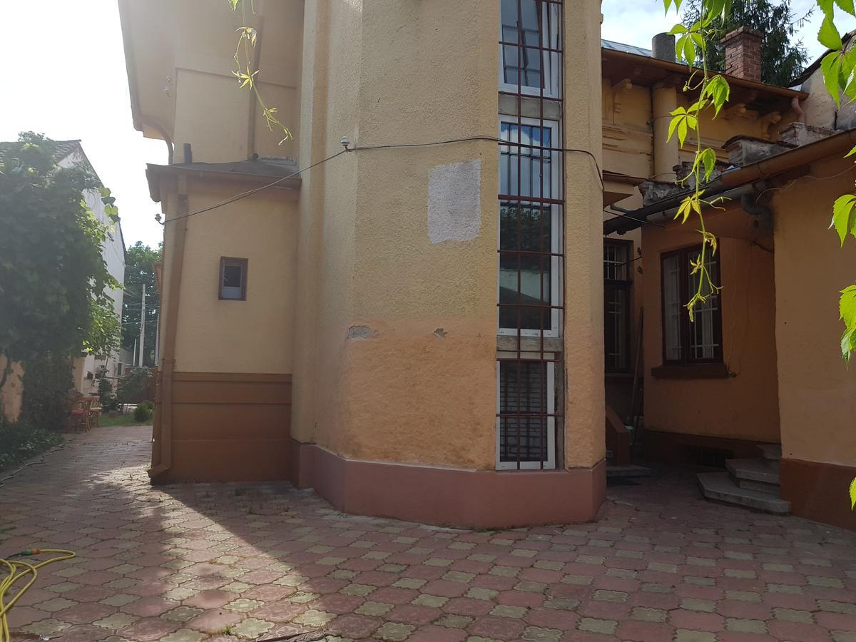 A Pousada Casa Boiereasca Craiova Exterior foto