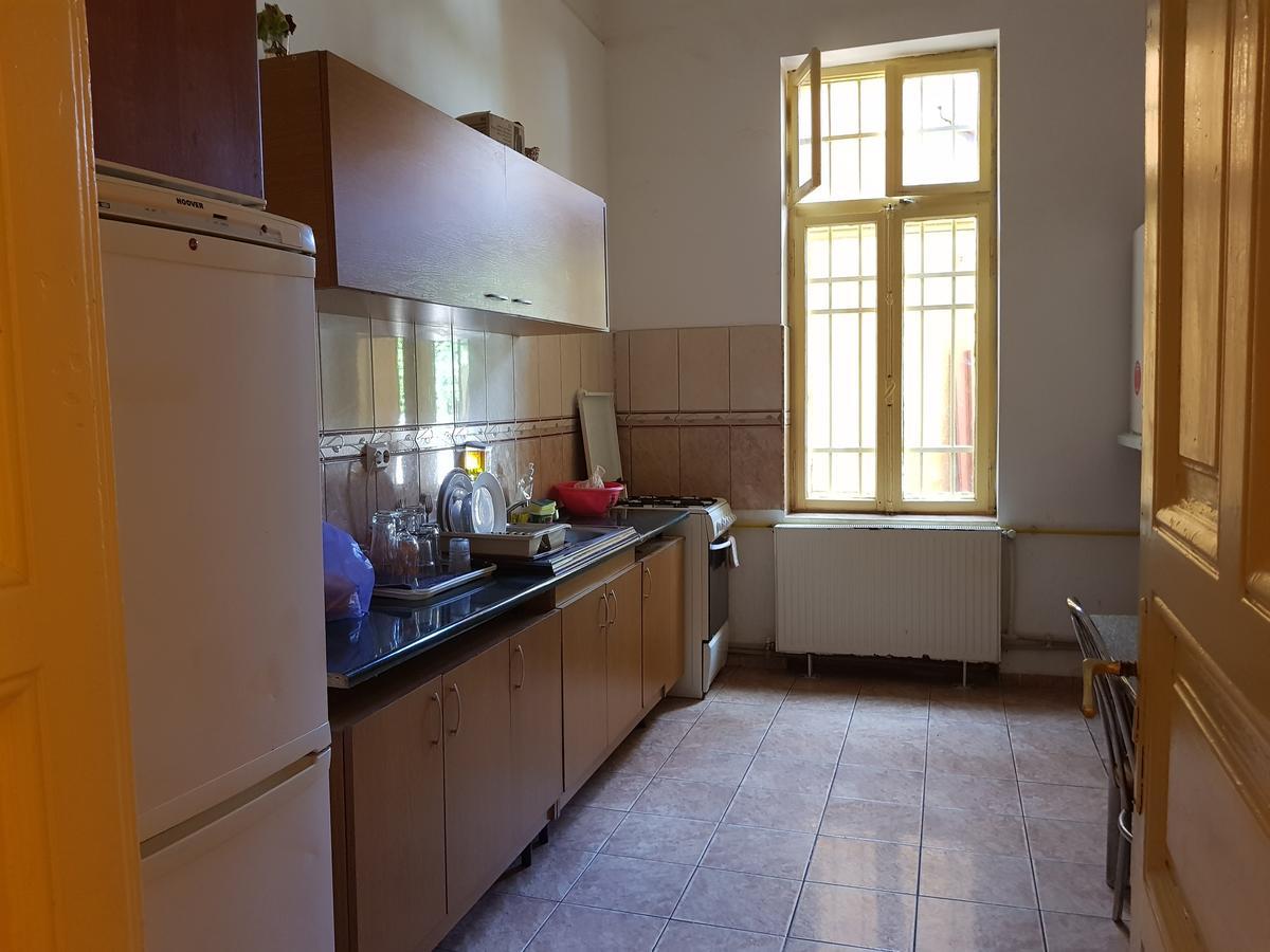 A Pousada Casa Boiereasca Craiova Exterior foto