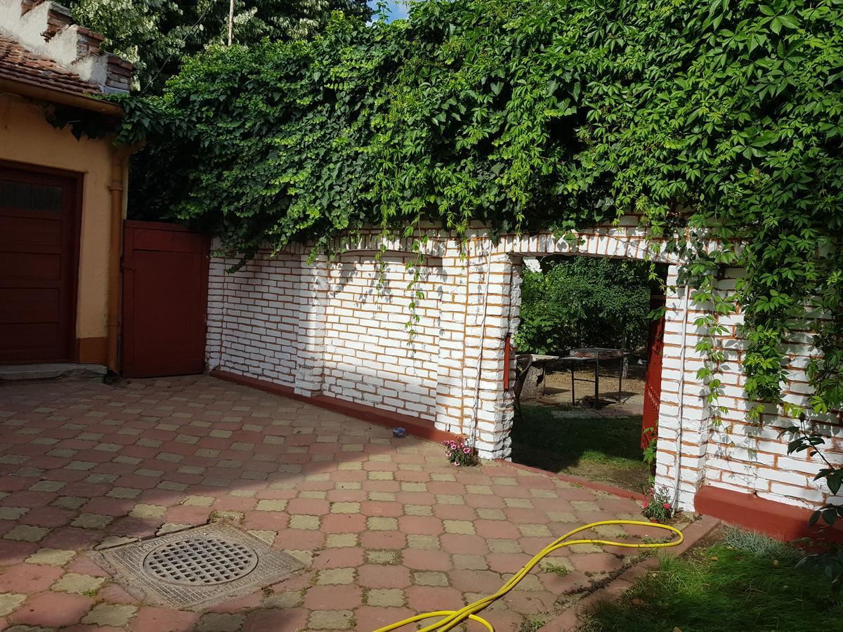 A Pousada Casa Boiereasca Craiova Exterior foto